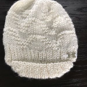 Women’s under armour beanie